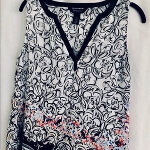 Sleeveless elegant in perfect shape blouse